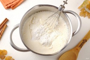 Пирог с тыквой и яблоками в мультиварке Пирог с тыквой и яблоками в мультиварке