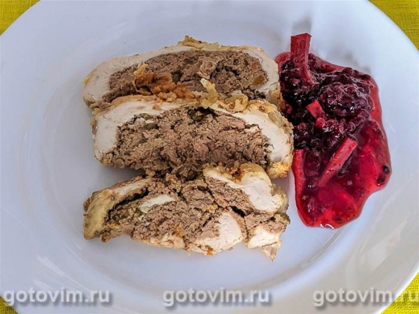 Рулет из куриной грудки с паштетом а-ля «Метропольки»