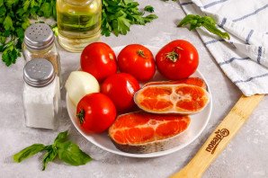 Форель в томатном соусе в духовке Форель в томатном соусе в духовке