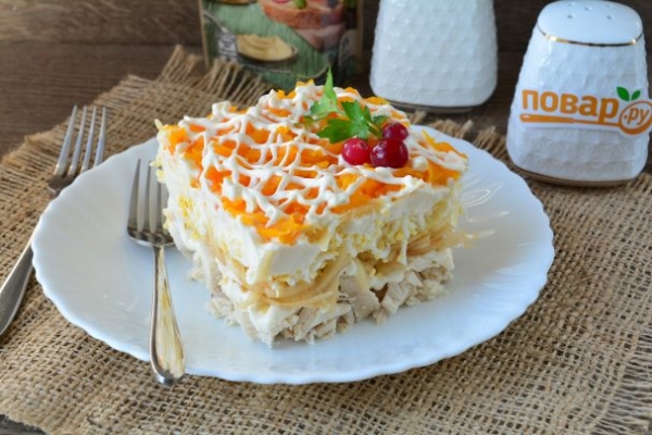 Салат "Павлинка" с яблоками Салат "Павлинка" с яблоками