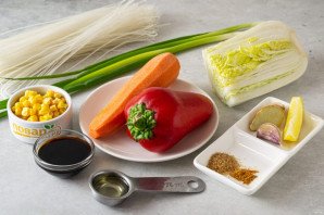 Салат из рисовой лапши Салат из рисовой лапши