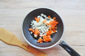 Постный суп из зеленой чечевицы