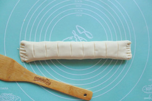 Слоеный рулет с абрикосами Слоеный рулет с абрикосами