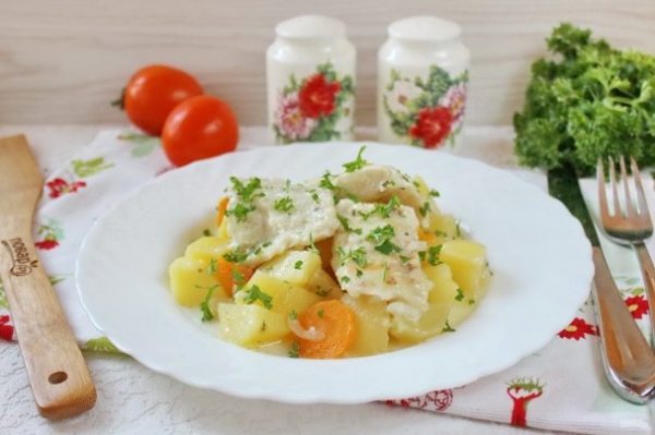 Филе судака с картофелем в мультиварке