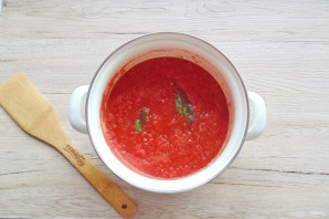 Томатный сок с базиликом на зиму Томатный сок с базиликом на зиму