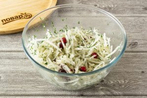 Салат с черной редькой Салат с черной редькой