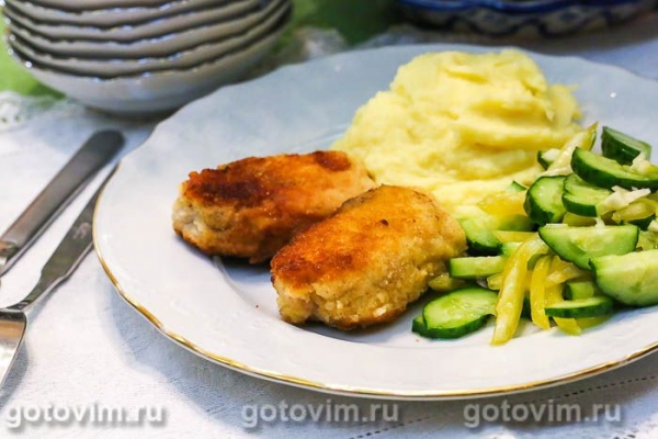 «Метропольки» - куриные котлеты с печеночным паштетом «Метропольки» - куриные котлеты с печеночным паштетом