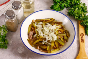 Салат со свеклой и говядиной Салат со свеклой и говядиной