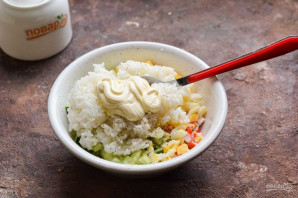 Салат из крабовых палочек без кукурузы Салат из крабовых палочек без кукурузы