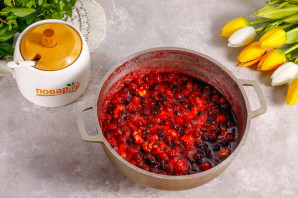 Варенье из клюквы с грецкими орехами