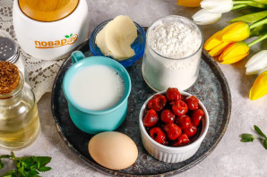 Жареные вареники с вишней Жареные вареники с вишней