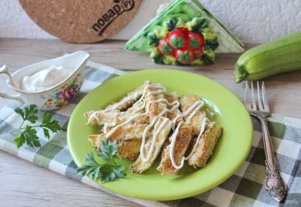 Кабачки в панировочных сухарях в духовке