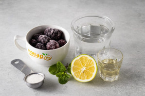 Мохито с ежевикой Мохито с ежевикой