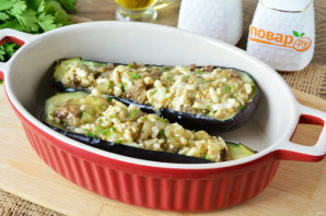 Баклажаны фаршированные сыром в духовке