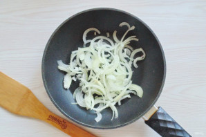 Диетическая тушеная капуста с курицей Диетическая тушеная капуста с курицей