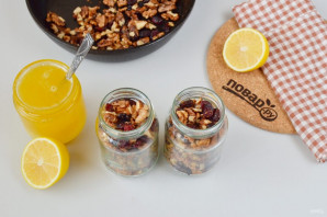 Орехи с медом Орехи с медом