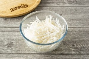 Салат с черной редькой Салат с черной редькой