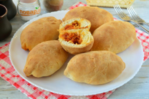 Пирожки с капустой и томатной пастой