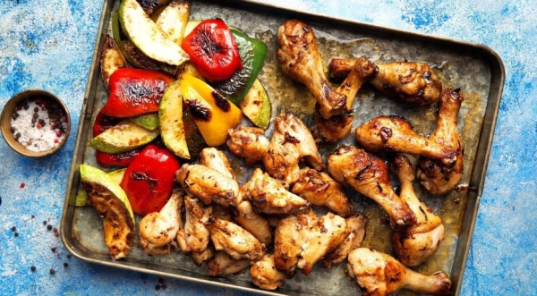 Ассорти куриных ножек и крылышек с овощами, пошаговый рецепт с фото Ассорти куриных ножек и крылышек с овощами, пошаговый рецепт с фото