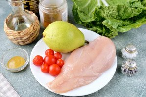 Салат с куриной грудкой и грушей Салат с куриной грудкой и грушей