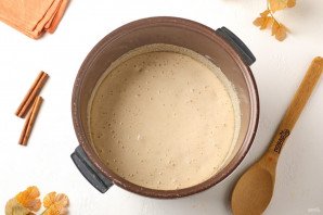 Пирог с тыквой и яблоками в мультиварке Пирог с тыквой и яблоками в мультиварке