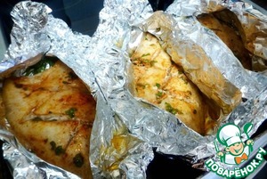 Камбала, запеченная с паприкой и петрушкой