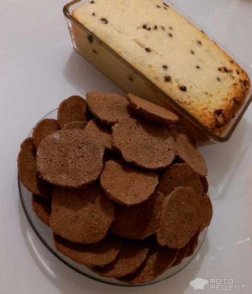 Рецепт: Овсяное печенье из мелких хлопьев - Очень шоколадное, тонкое хрустящее печенье