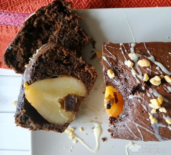 Рецепт: Шоколадный кекс с грушами - как сделать из обычного кекса праздничный Рецепт: Шоколадный кекс с грушами - как сделать из обычного кекса праздничный