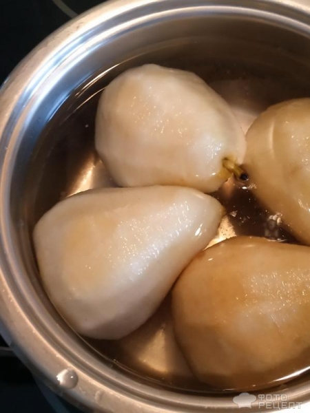 Рецепт: Шоколадный кекс с грушами - как сделать из обычного кекса праздничный Рецепт: Шоколадный кекс с грушами - как сделать из обычного кекса праздничный