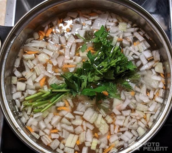 Рецепт: Суп со шпинатом - с яйцом