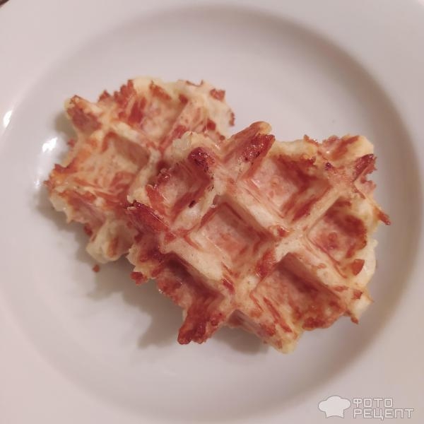 Рецепт: Сырное печенье - В вафельнице, с творогом