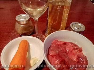Жареная куриная печень в белом вине Жареная куриная печень в белом вине