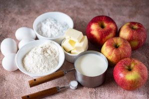 Яблочная запеканка