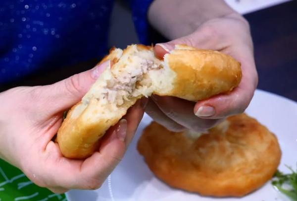 Домашние беляши на сковороде: проверенный рецепт хрустящего теста и сочного мяса