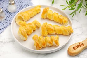 Закусочные слойки "Змейки" Закусочные слойки "Змейки"