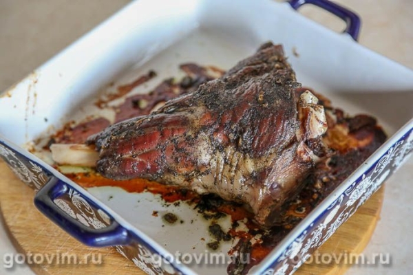 Сочная баранина, запеченная при низкой температуре