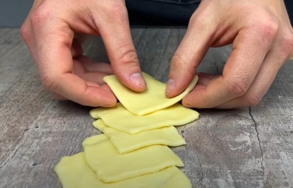 Остаются мягкими 7 дней в неделю. «Розочки» с посыпкой за 15 минут