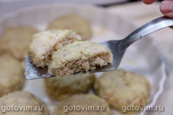 Мясные котлеты с картофелем в микроволновке