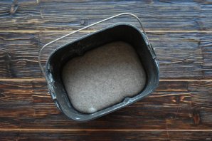 Цельнозерновой хлеб на закваске в хлебопечке Цельнозерновой хлеб на закваске в хлебопечке