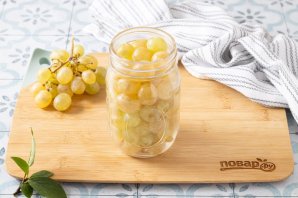 Виноград в собственном соку Виноград в собственном соку