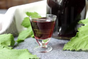 Вино из крыжовника и смородины Вино из крыжовника и смородины