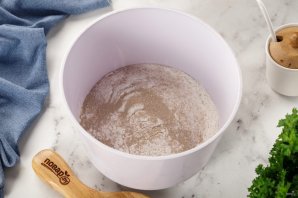 Простой мясной пирог с картошкой Простой мясной пирог с картошкой