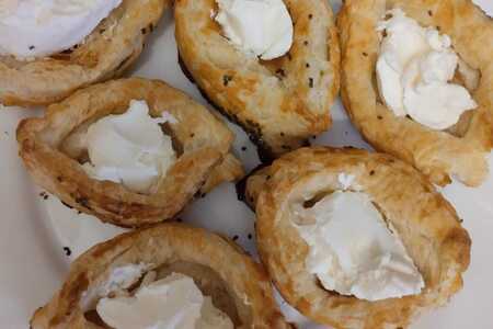 С форелью и творожным сыром "лодочки" С форелью и творожным сыром "лодочки"