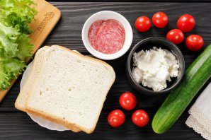 Закуска на шпажках на Новый год