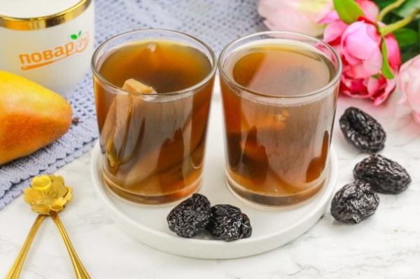 Компот из груш и чернослива Компот из груш и чернослива