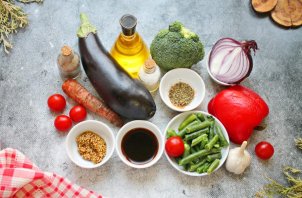 Овощное рагу с брокколи и баклажанами Овощное рагу с брокколи и баклажанами