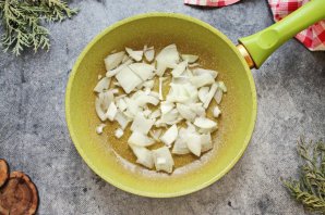 Классическое "Харчо" с солеными огурцами Классическое "Харчо" с солеными огурцами