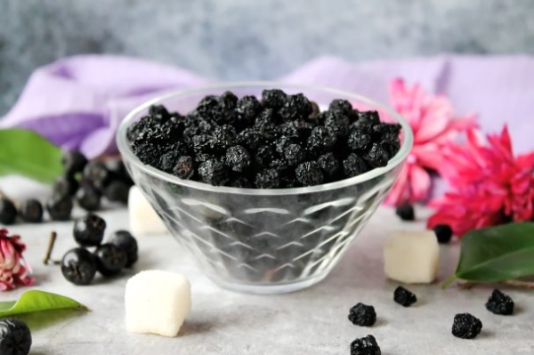 Черноплодная рябина вяленая Черноплодная рябина вяленая