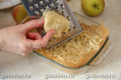 Постный тертый пирог с яблоками