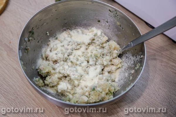 Котлеты из пикши с салом в мультиварке